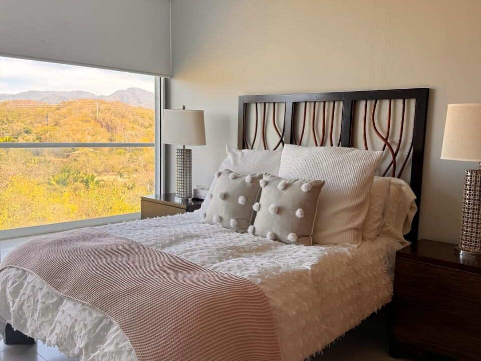 7ca36af8-5bbb-4dca-b300-1002b540ed3b