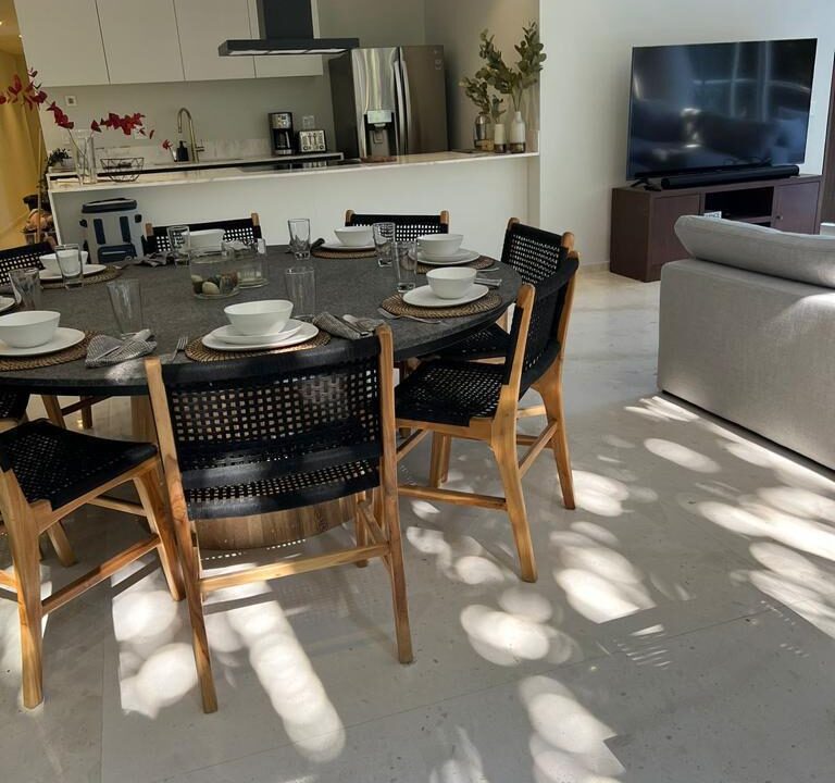 8a30d56b-1dbd-4871-bdd7-8f1a621016ba